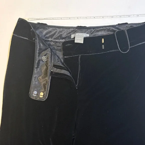 Ann Taylor Margo Black Velvet Pants Women’s Dress Pants Straight Leg Size 6 - Picture 5 of 9